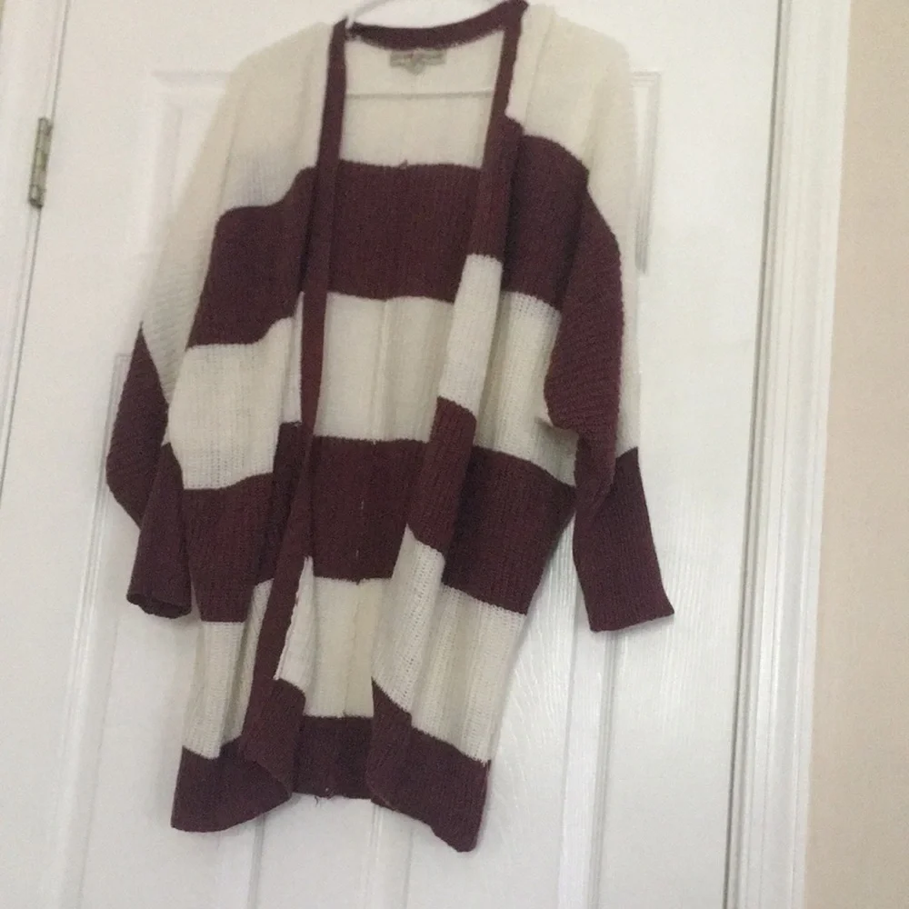 3 cardigans - Picture 3 of 6